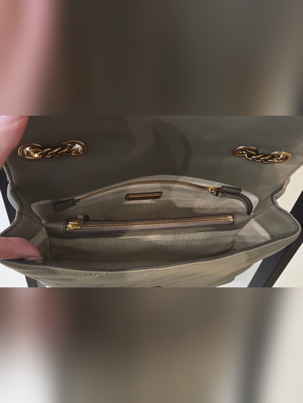 Tory Burch Kira Chevron Convertible Shoulder Bag - Picture 7 of 11